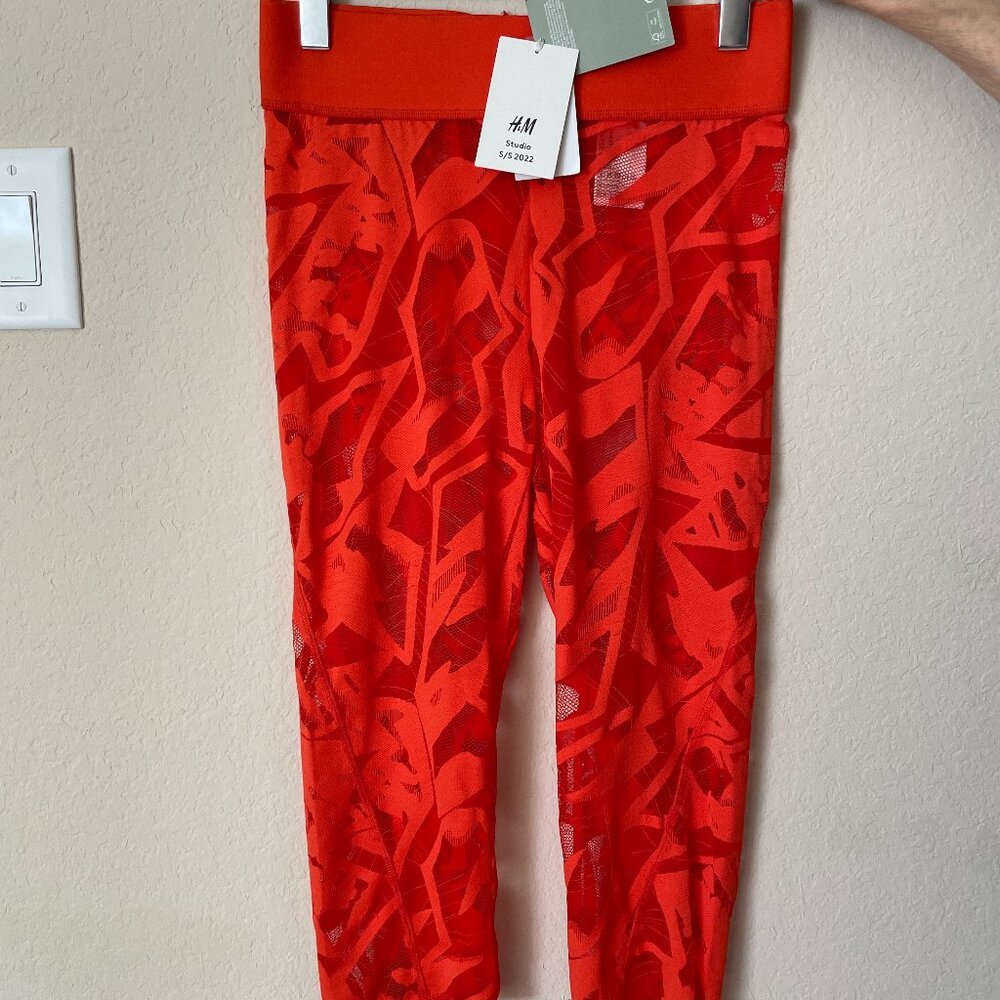 H&M Studio Collections Red Orange Casual Lace Skinny Capri Patterned Leggings M